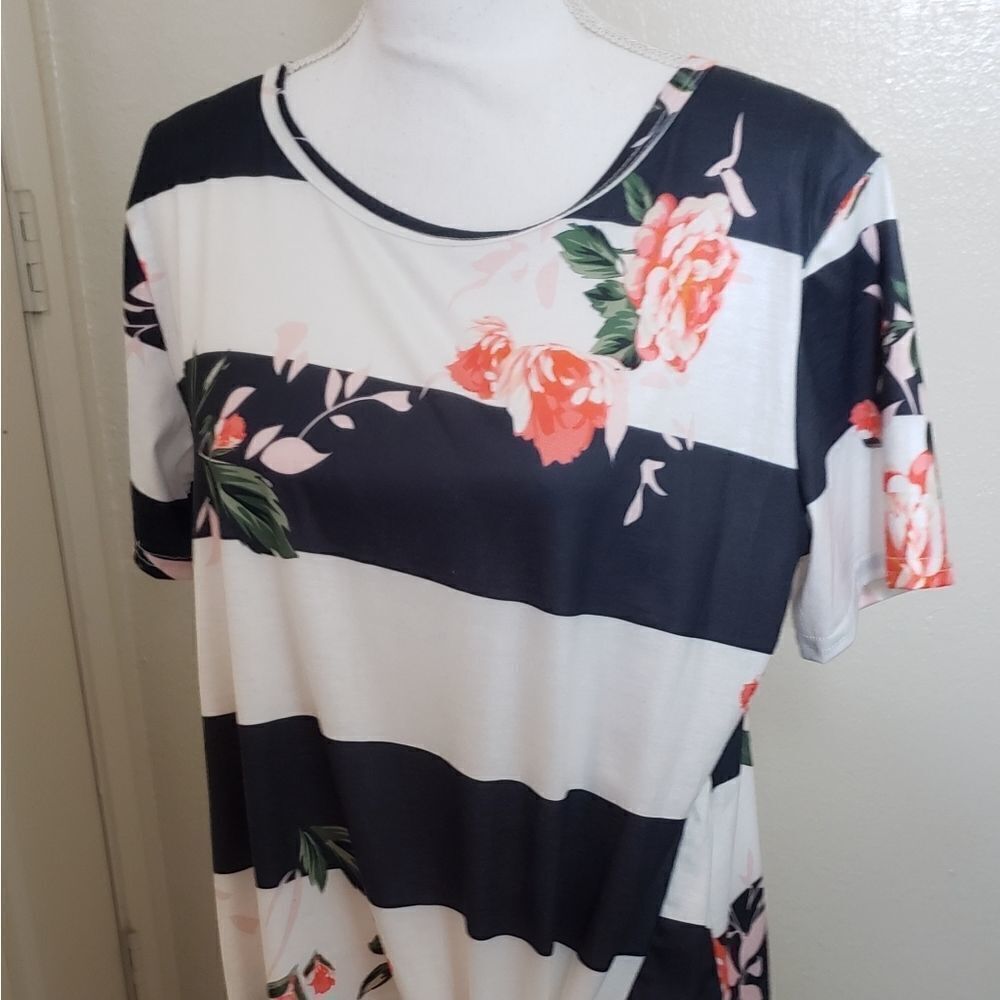 Floral striped long blouse